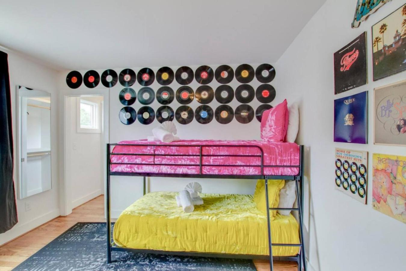 Howdy House New And Trendy With Rooftop Deck ナッシュビル エクステリア 写真